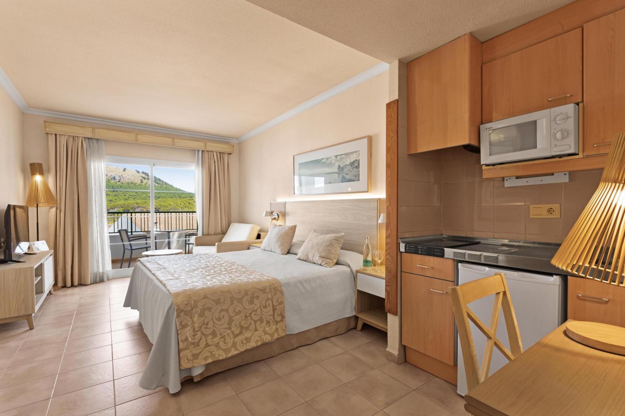 Resort Viva & 4*